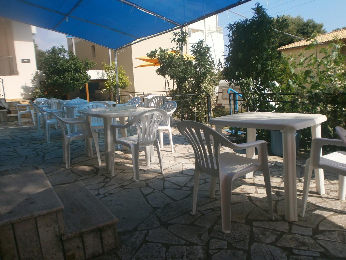 Mehilli Hotel Dhërmi Exterior foto